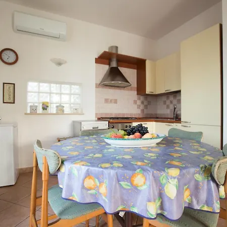 Nadia Con Splendida Vista Mare *