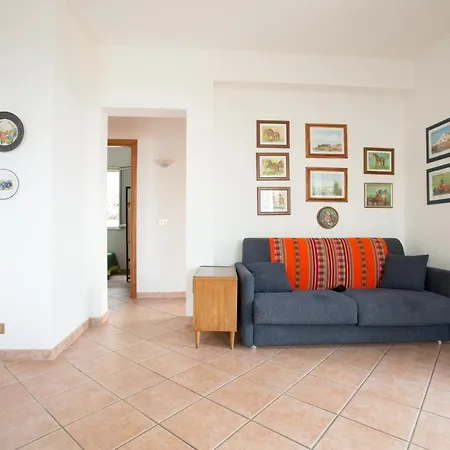 Nadia Con Splendida Vista Mare