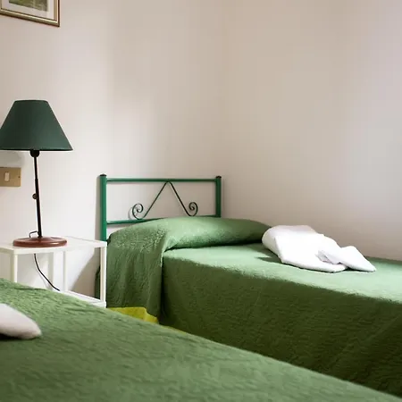 Nadia Con Splendida Vista Mare فيلة