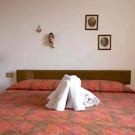 Nadia Con Splendida Vista Mare فيلة