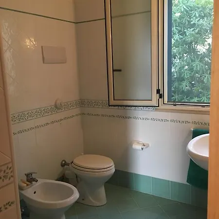 Nadia Con Splendida Vista Mare فيلة