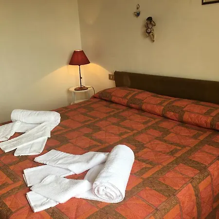 Nadia Con Splendida Vista Mare فيلة *