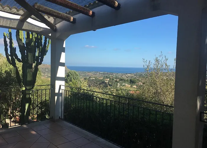 Nadia Con Splendida Vista Mare